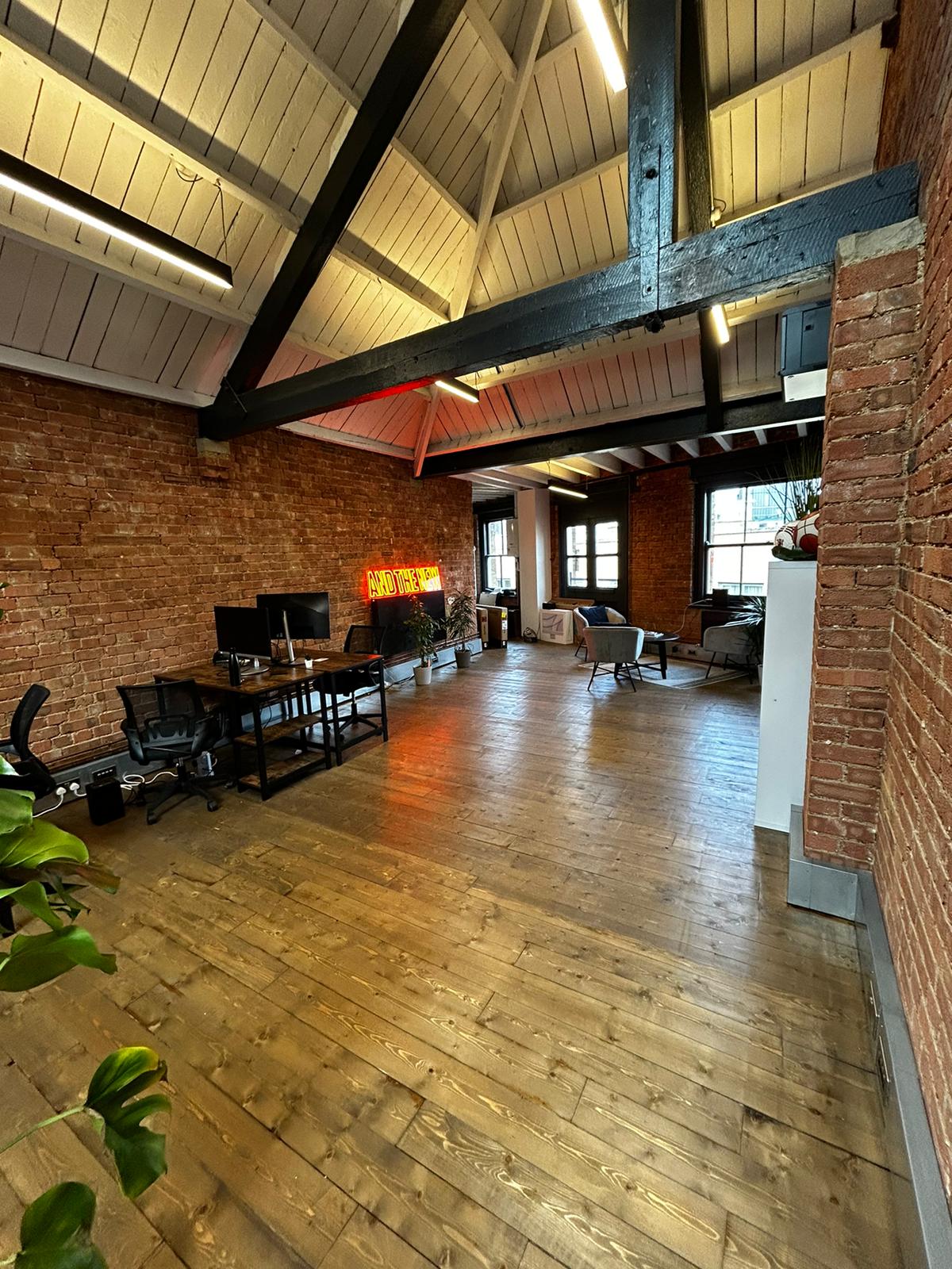Office cleaning in a Central London managed workplace